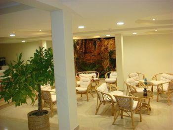Residencia Santa Marta Hotel Tomar Eksteriør billede