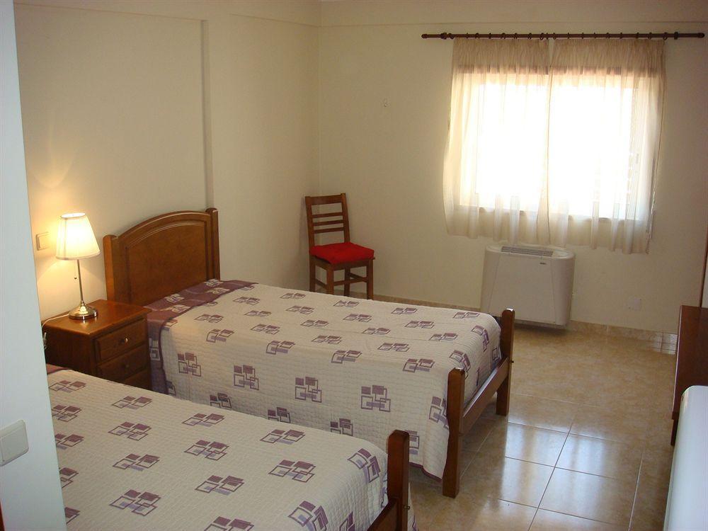 Residencia Santa Marta Hotel Tomar Eksteriør billede