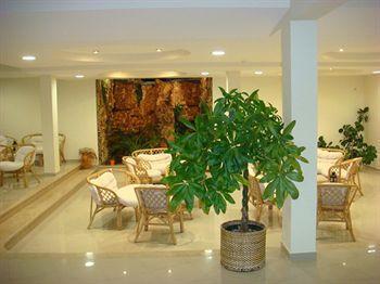 Residencia Santa Marta Hotel Tomar Eksteriør billede