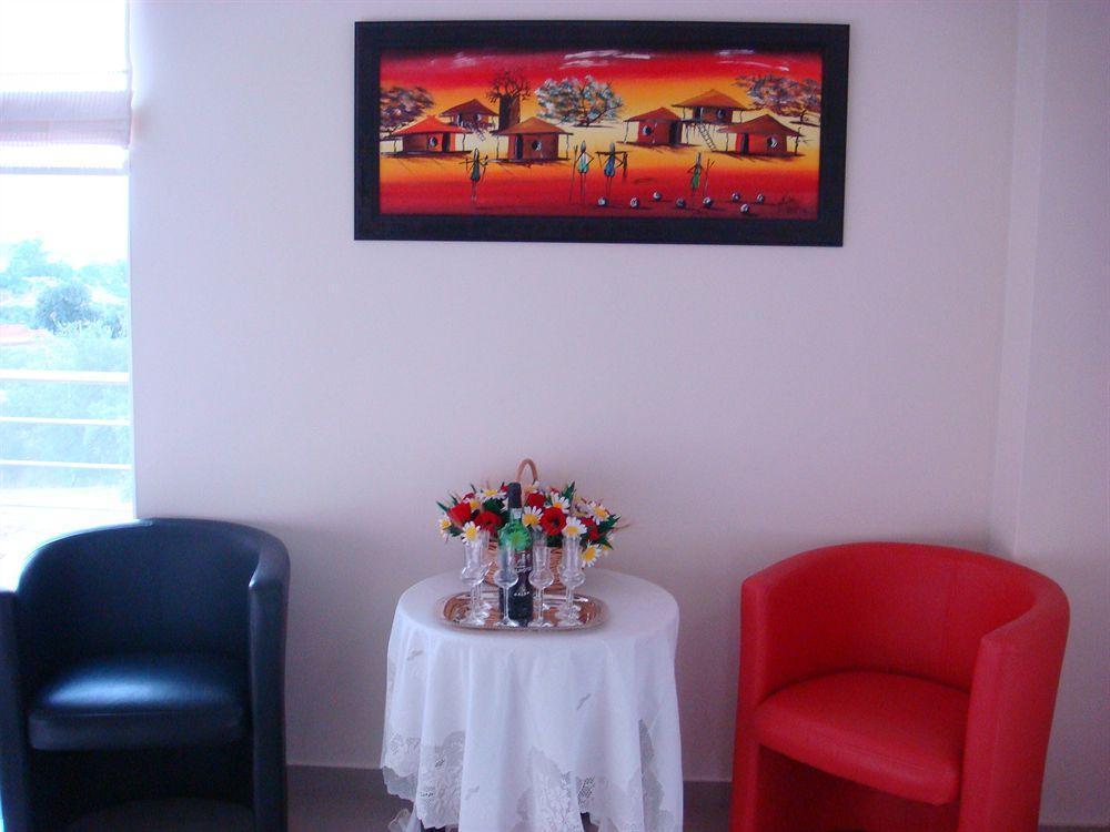 Residencia Santa Marta Hotel Tomar Eksteriør billede